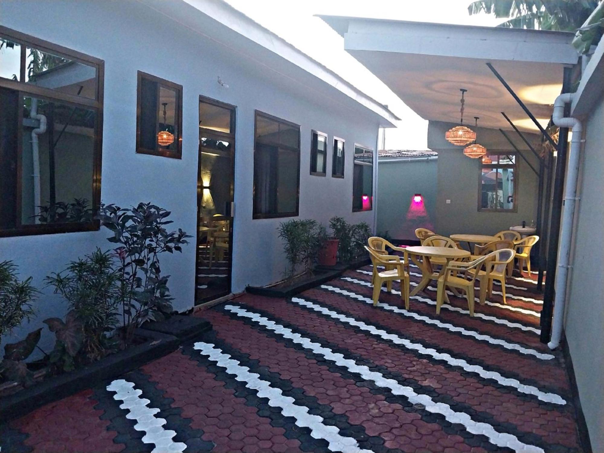 California Lodge 바가모요 외부 사진